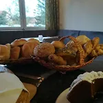 Harrauer's Living בית הארחה