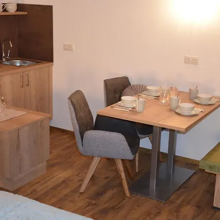 Guest house Harrauer's Living 3*