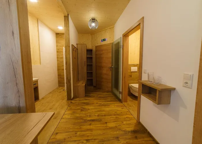 Harrauer's Living 3*